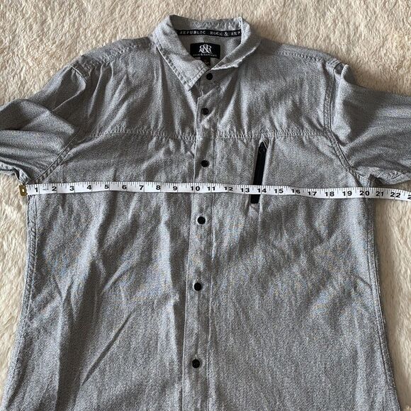 Rock & Republic gray button up mens size: medium - Picture 10 of 16